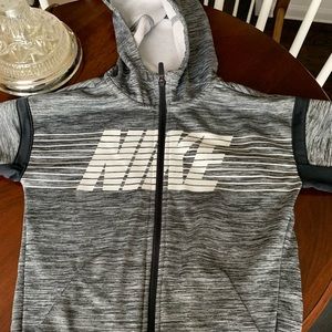 Kids Nike hoodie barely worn size m